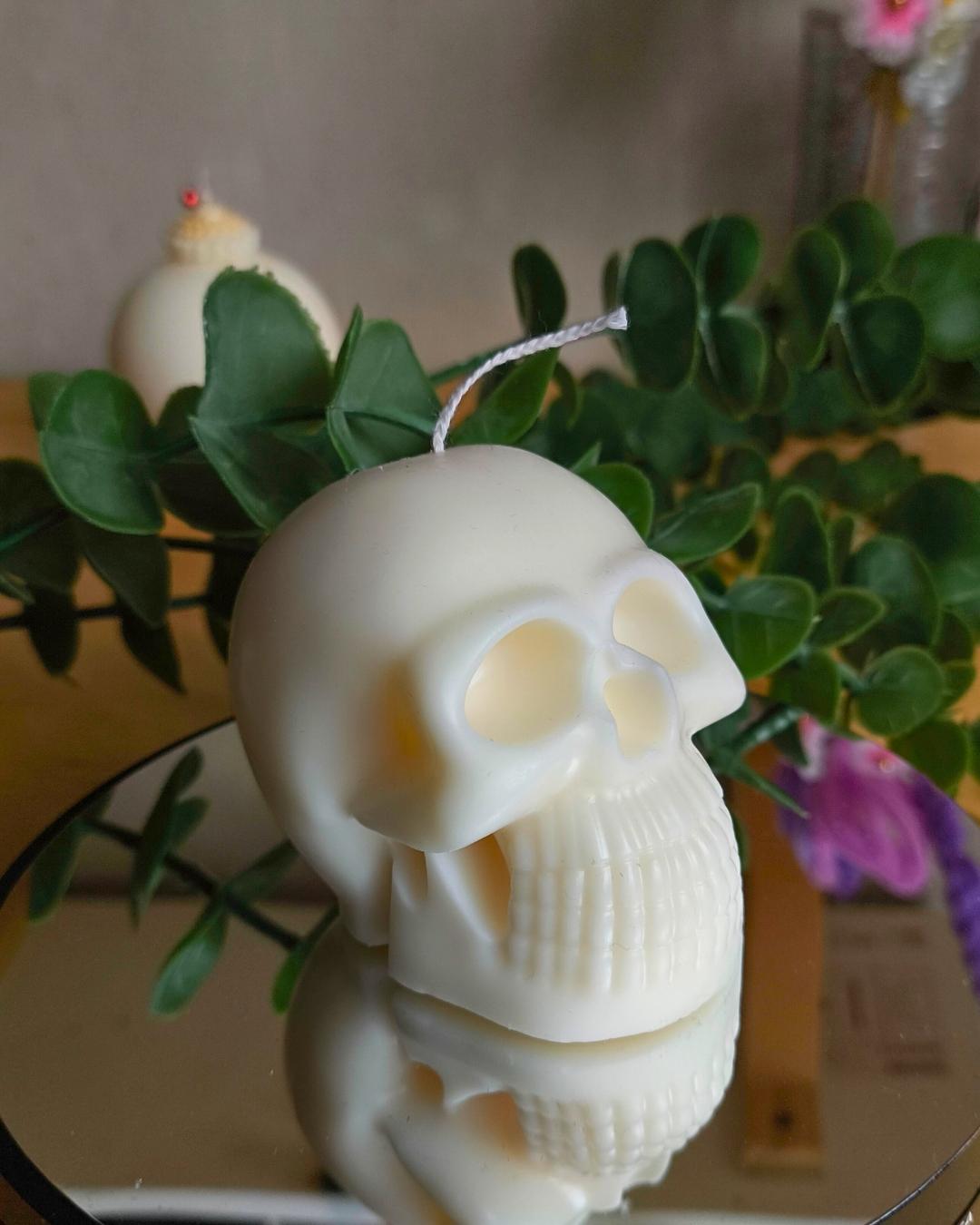 ivory-skull-lumivera-2