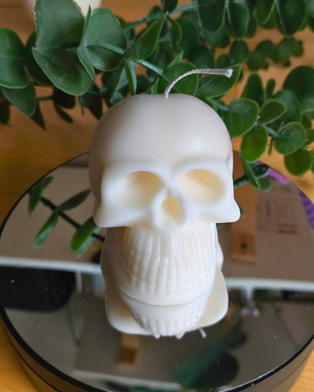 ivory-skull-lumivera-3