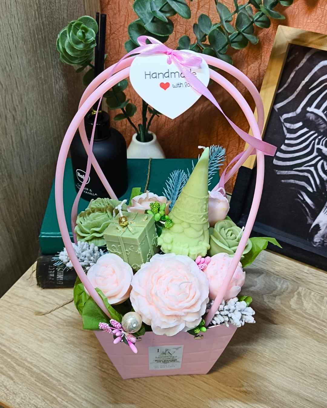 frosted-blossom-lumivera-3