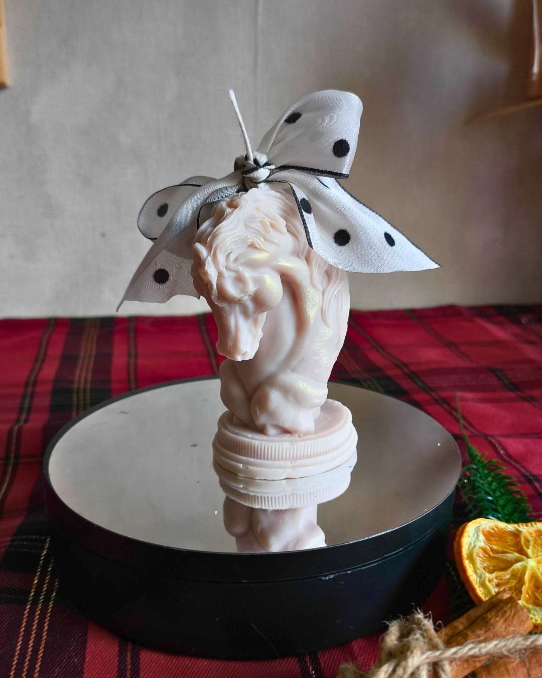 lunar-horse-bess-lumivera-2