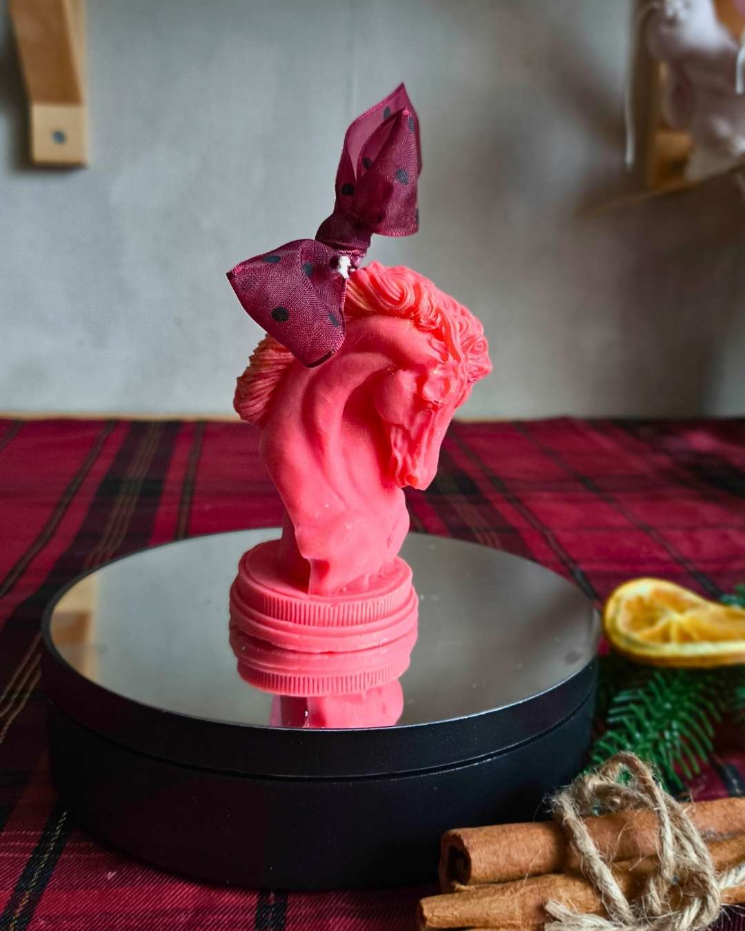 lunar-horse-sarkans-lumivera-2