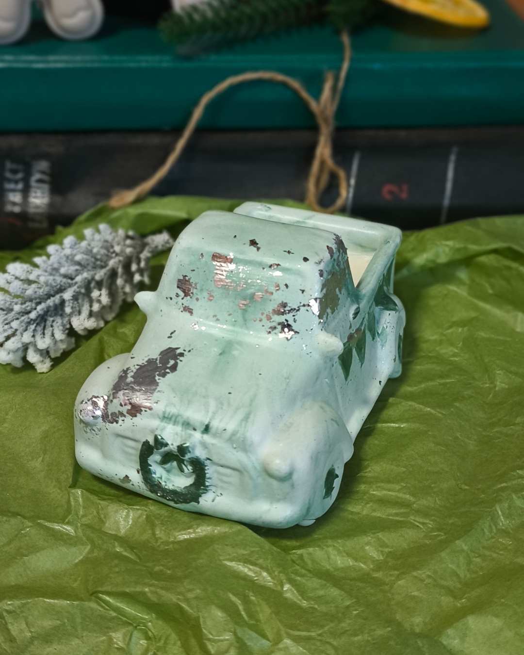 mint-christmas-car-lumivera-2