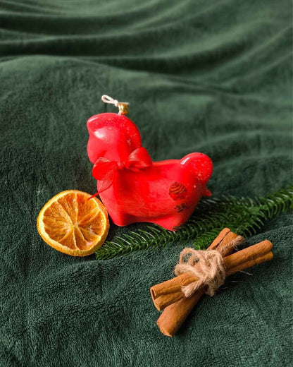 red-snow-horse-lumivera-1