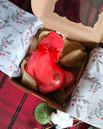 red-snow-horse-lumivera-2