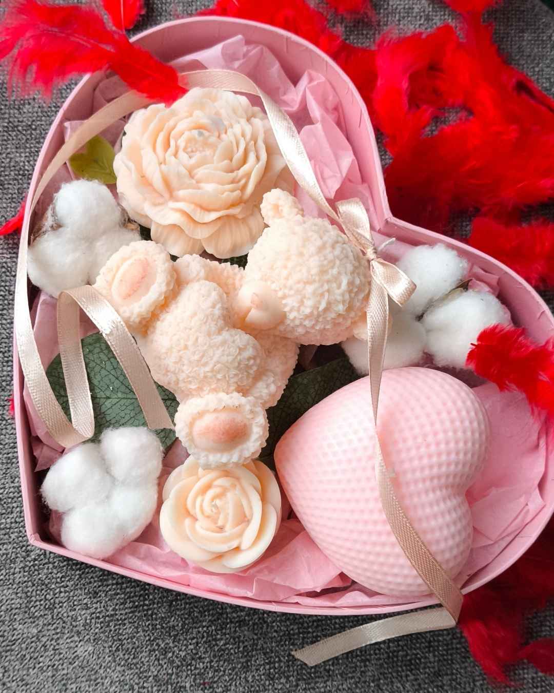 tender-heart-box-lumivera-2